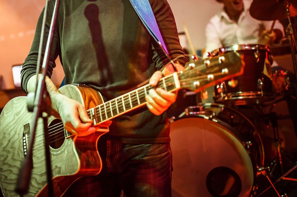 Live music at Molloy's Irish Pub